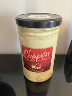 Chapon cuisiné sauce au ratafia
